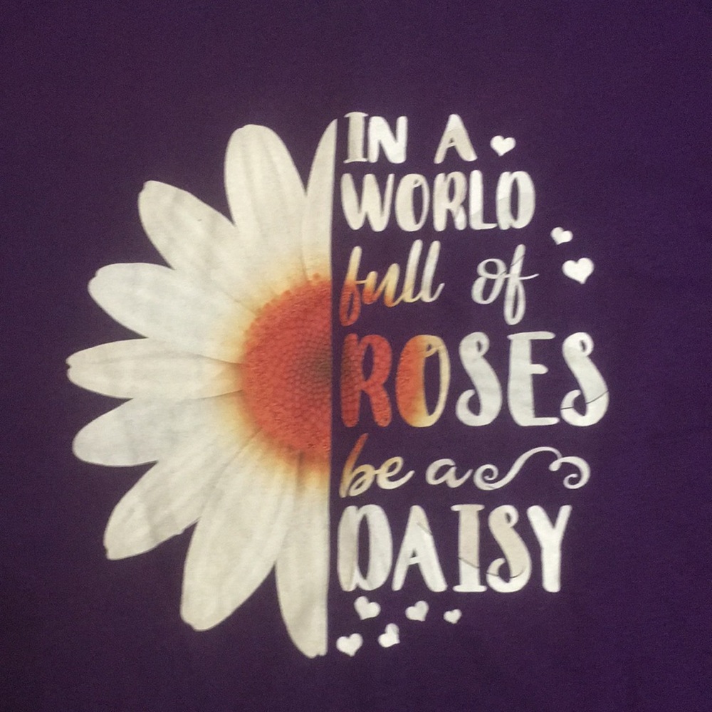 Gildan Daisy T-Shirt, Purple